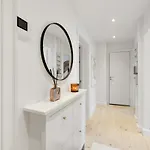 Beautiful & In * كوبنهاجن