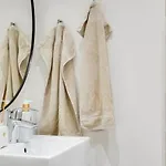 شقة Beautiful & In كوبنهاجن